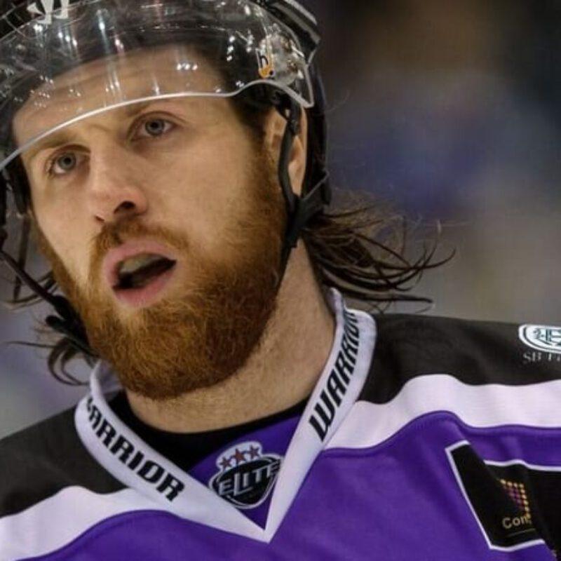 NEWS: McKenzie backs Clan for silverware