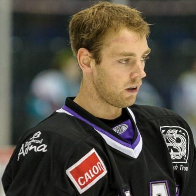 NEWS: Phillips backs Peacock to shine at Clan