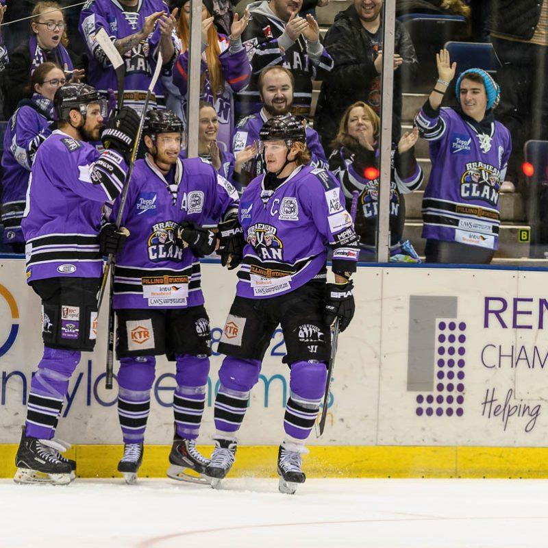 RETRO NIGHT: THROWING IT BACK TO 2014/15